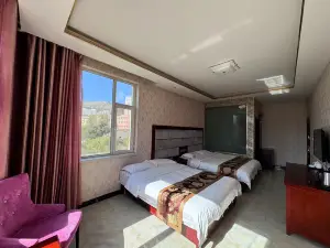 Tongren Zandan Roma Hotel