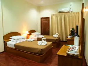 Mingalar Thiri Hotel