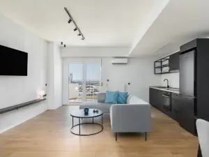 Celine by halu!, Apartments in the center