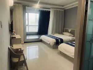 Aksai Happy Hotel