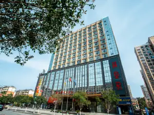 Longcheng Huatian Hotel