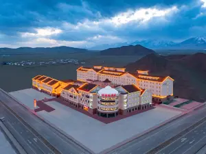 巴音布魯克雲尚尊飯店