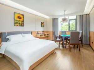 Encounter Yunshangju Hotel