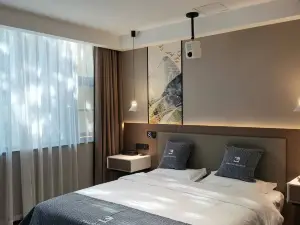 都市118·精选酒店(卢氏店)