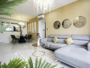 Saigon Royal - Trendy Modern Apartment