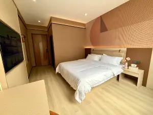 Hejiang Yunlai Inn