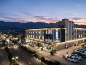 Weshang Light Residence Hotel (dengfengSongshan Shaolin Temple Scenic Spot)