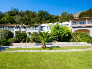 B&B HOTEL Villeneuve-Loubet Village