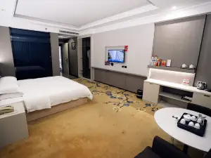 Hualong Golden Key Hotel