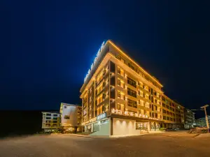 Pillow Creek Yalu Hotel (Huangguoshu Waterfall Scenic Area)