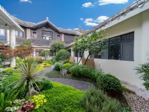 24디그 노스 라티튜드 테마 인