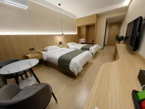 Yuexia Yixiang Hotel