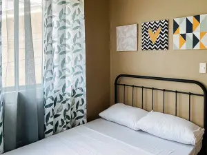 RedDoorz @ Aurea Apartelle