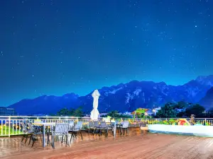 棲霞山居民宿（華山景區遊客中心店）