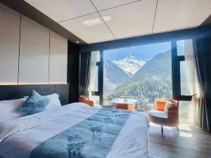 Deqin Yubeng Ruoguanjing Inn