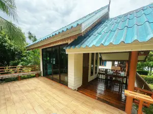 OYO 75497 Uncle Odd Talay View Resort (Nakhon Nayok)