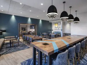 Hampton Inn Boston Woburn