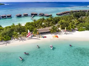 Sheraton Maldives Full Moon Resort & Spa