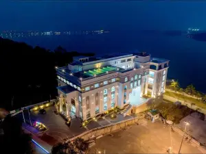 Belliss Hotel & Spa