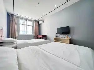 Zizhou Guoxiang Ruifeng Hotel