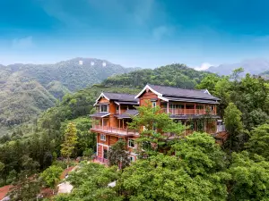 Homestays in Baihuazhai Scenic Area
