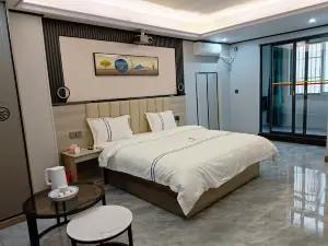 Lezun Light Luxury Apartment