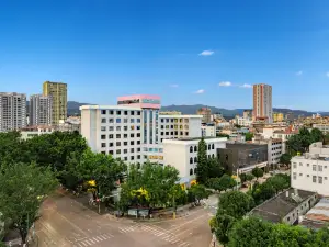 Xinkaitong Hotel Ruili