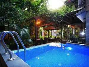 Hotel Middle Path & Spa