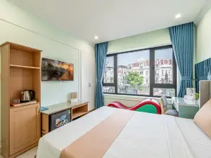 Cozrum - Love Hotel Trần Thị Nghỉ