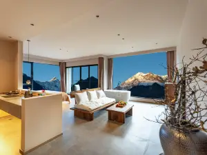 Yujian Mountain Snow Mountain Homestay