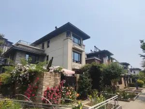 Yufeng Beach Resort B&B (Tangshan Bay Beach Store)