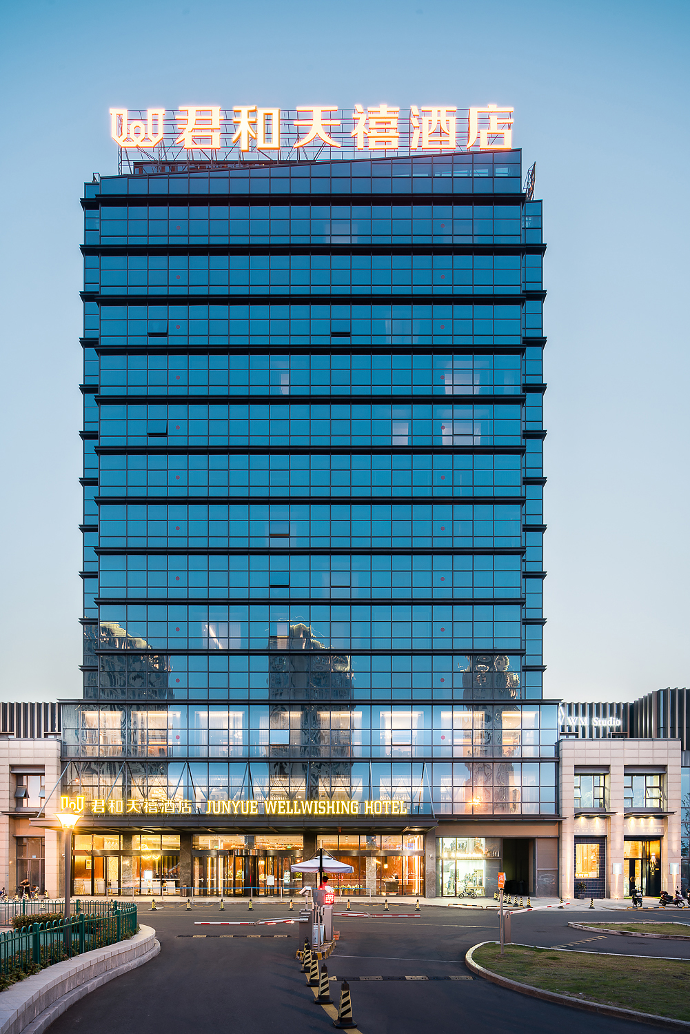 hotel overview picture