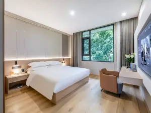 Qinglefu Hotel (Jiaxing Road Food Street Branch at High Speed Railway Station)