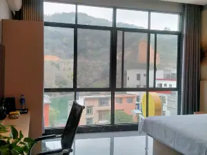 Convenient Hotel Donglan Shuya
