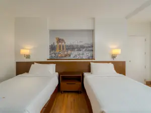 Hotel Carlito Tagaytay
