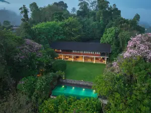 Kings Pavilion Luxury Hotel