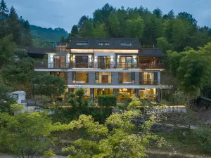 Longquan Moshangguiren Homestay (Baoxi Scenic Area)