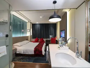 Xingyueyuan Hotel (Baofeng Railway Station)