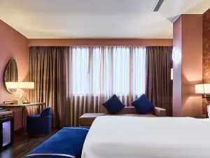 Kin Hotel Ly Tu Trong