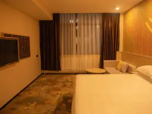 Dushi Garden Hotel (Tai'an Dongping Baodi Plaza)