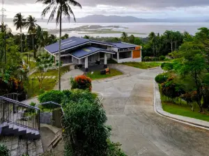 Caliraya Heights Resort & Events Place