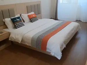 Zhenkang Yijia Hotel