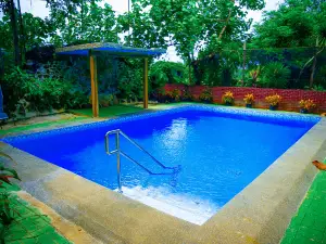 Ciudad Caliente by the Lavana
