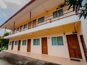 Rockwood house Resort and Thai massage
