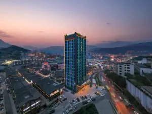 Vienna International Hotel (Chongqing Fuling Baolong Plaza Branch)