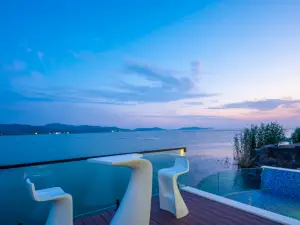 Floral Hotel·Suzhou first love meet you hostel (Taihu Hengshan Island Scenic Spot Shop)