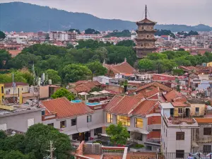 Quanzhou Lushi Homestay (West Street Kaiyuan Temple Branch)