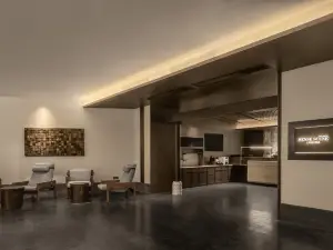 SENSE SCENE HOTEL (Chongqing Jiefangbei Pedestrian Street)