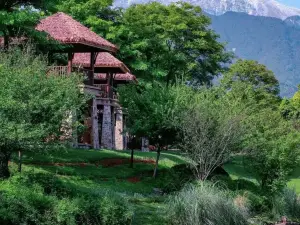 어메이산 우란 리조트 호텔