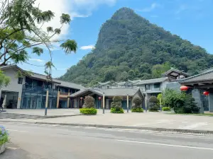 黃姚唐玥精品飯店